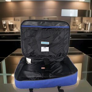 Pyrex Portables 16” inch Insulated Blue Nylon Casserole Carrier with Handles